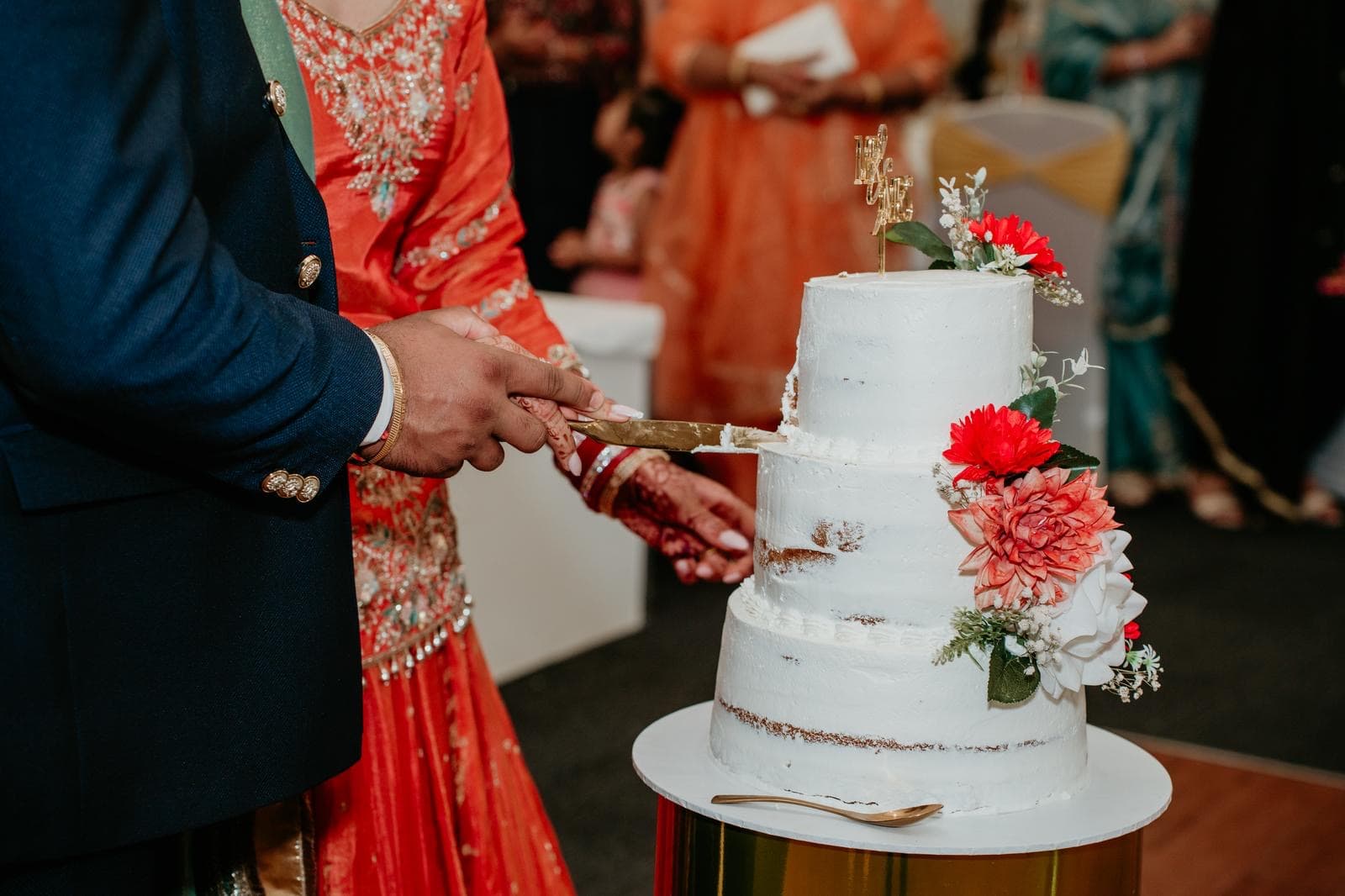 Gold Receptions cake cutting
